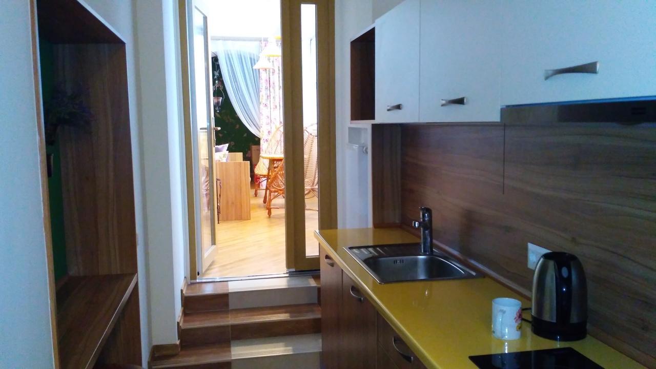 Vip Апартаменти Ван Гог На Площі Ринок Leopoli Esterno foto